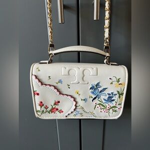 NEW NEVER WORN - TORY BURCH Savannah Bag - Shoulder strap and handle